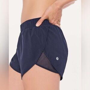 Lululemon Back In Action Short (2.5") in Midnight Navy